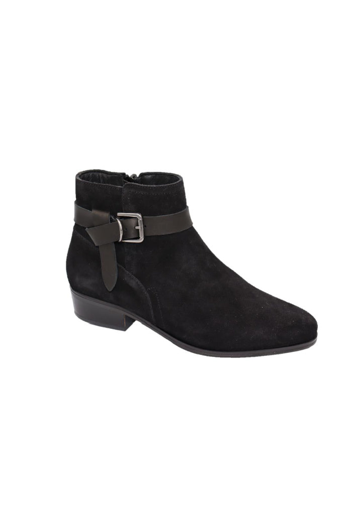 ERIC MICHAEL PETRA DEMI BOOT